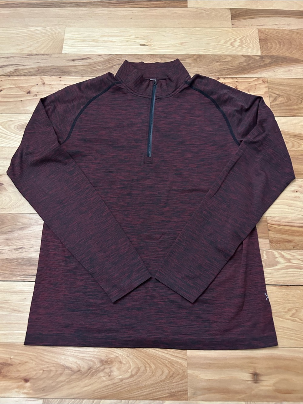 Lululemon Men’s 1/4 zip Large (L-14)